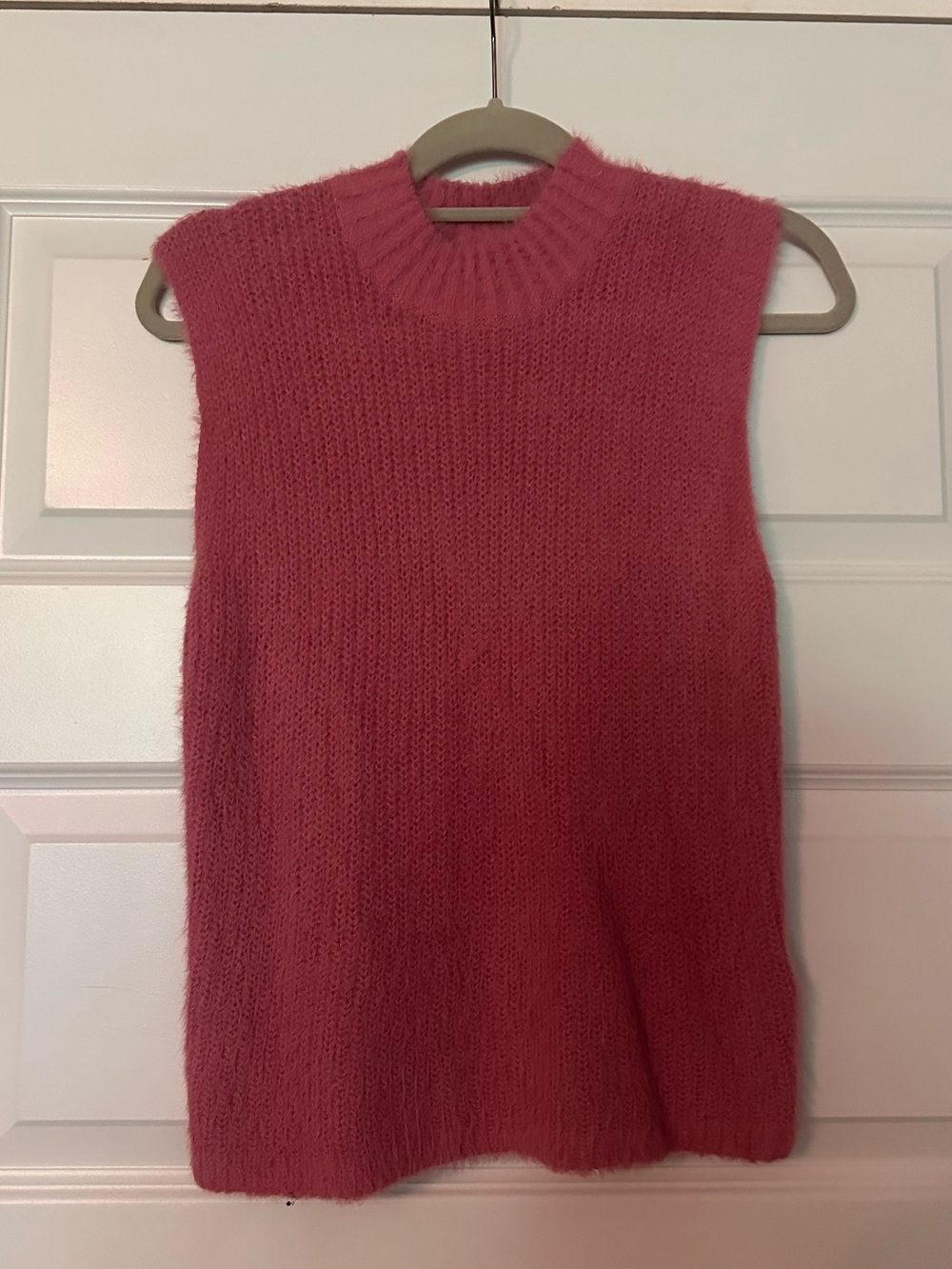 Sleeveless Fuzzy Knit Sweater Vest - Rose Pink